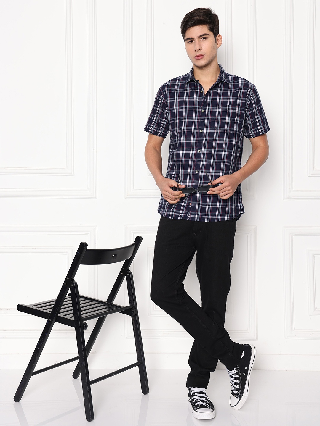 RIGS AND RAGS Men Classic Fit Spread Collar Tartan Checked Cotton Casual Shirt, Navy blue
RIGS AND RAGS Men Classic Fit Spread Collar Tartan Checked Cotton Casual Shirt, Navy blue