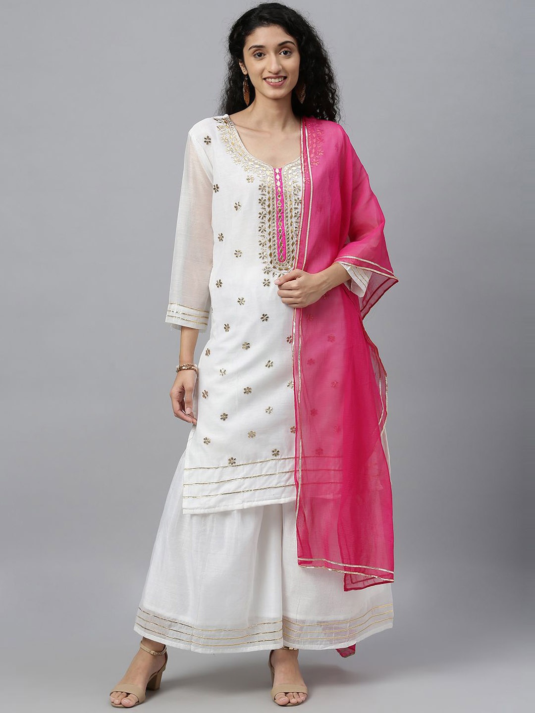 Geroo Luxe Floral Embroidered Mirror Work Chanderi Silk Straight Kurta & Sharara & Dupatta, White
Geroo Luxe Floral Embroidered Mirror Work Chanderi Silk Straight Kurta & Sharara & Dupatta, White