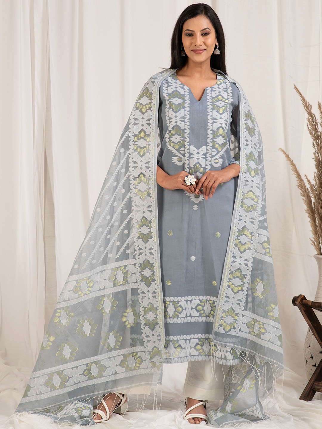 Kasturi Creations Ethnic Motifs Woven Design Pure Cotton Kurta With Trousers And Dupatta, Grey
Kasturi Creations Ethnic Motifs Woven Design Pure Cotton Kurta With Trousers And Dupatta, Grey