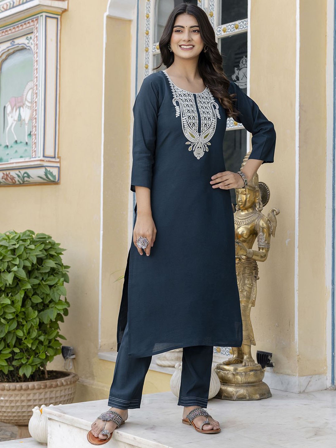 Navlik Ethnic Motifs Embroidered Thread Work Straight Kurta with Trousers And Dupatta, Blue
Navlik Ethnic Motifs Embroidered Thread Work Straight Kurta with Trousers And Dupatta, Blue