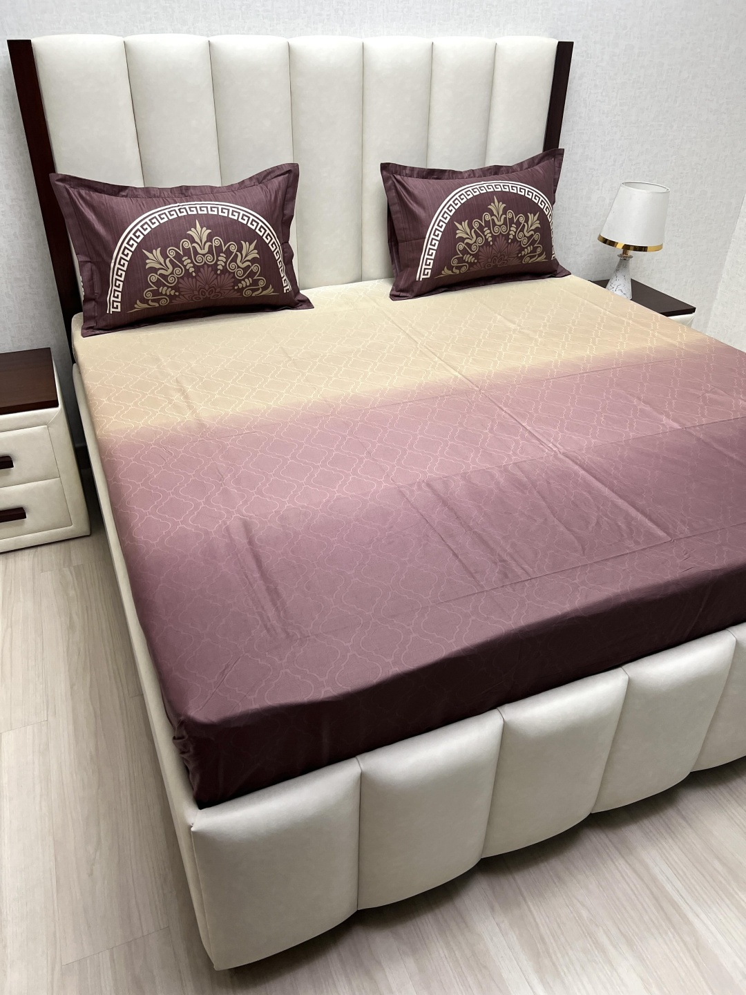Pure Decor Royal Majestic Maroon Printed 380TC Pure Cotton King Bedsheet Set 2.74m x 2.74m
Pure Decor Royal Majestic Maroon Printed 380TC Pure Cotton King Bedsheet Set 2.74m x 2.74m