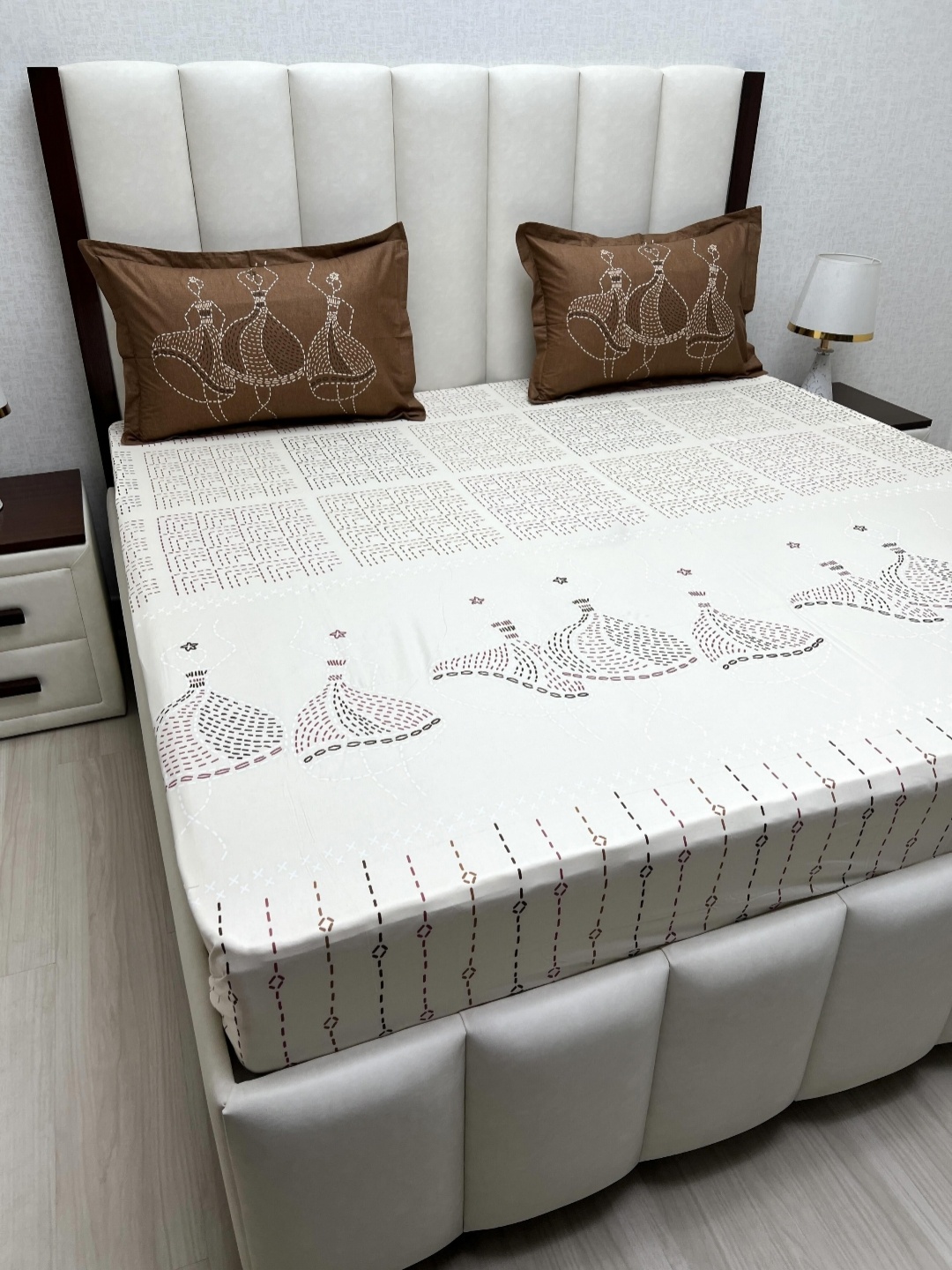 Pure Decor Cotton King Size Double Bed Bedsheet With 2 Pillow Covers 2.74m X 2.74m, Brown
Pure Decor Cotton King Size Double Bed Bedsheet With 2 Pillow Covers 2.74m X 2.74m, Brown