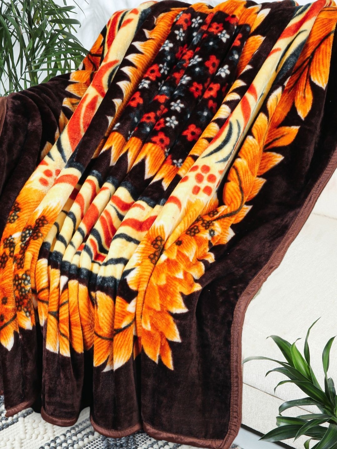 VAS COLLECTIONS Coffee Brown & Yellow Floral Mink Mild Winter 300 GSM Double Bed Blanket
VAS COLLECTIONS Coffee Brown & Yellow Floral Mink Mild Winter 300 GSM Double Bed Blanket
