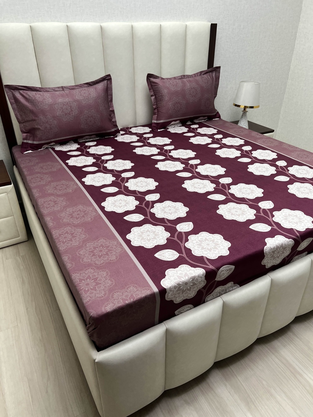 Pure Decor Passion Fur Purple White Floral Printed 260 TC Queen Bedsheet Set 2.28mx2.54m
Pure Decor Passion Fur Purple White Floral Printed 260 TC Queen Bedsheet Set 2.28mx2.54m