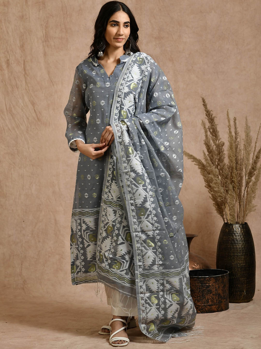 Kasturi Creations Floral Woven Design Pure Cotton Kurta With Trousers And Dupatta, White
Kasturi Creations Floral Woven Design Pure Cotton Kurta With Trousers And Dupatta, White