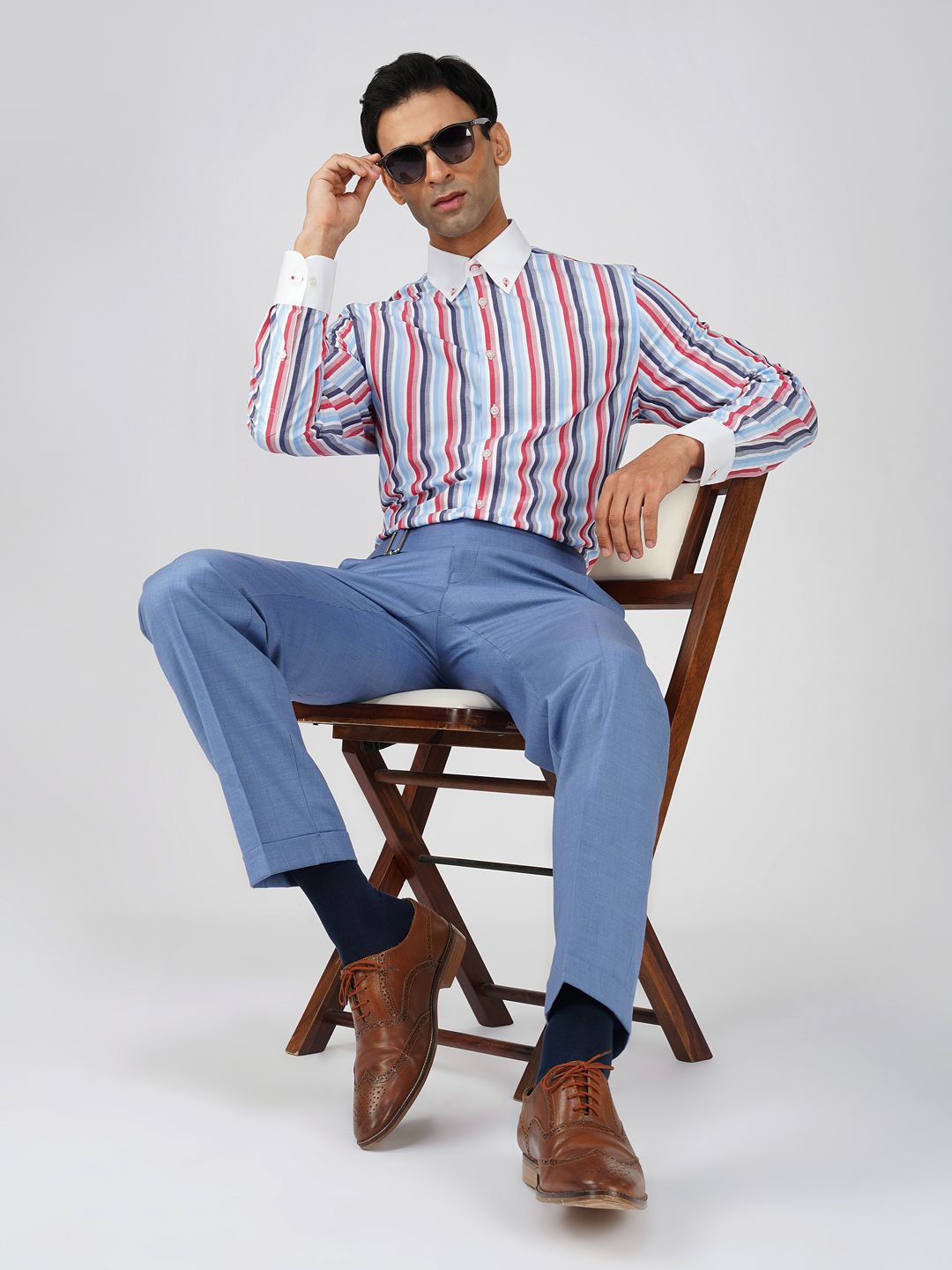 FASHION FORMAL Men Classic Fit Spread Collar Vertical Striped Cotton Casual Shirt, Blue
FASHION FORMAL Men Classic Fit Spread Collar Vertical Striped Cotton Casual Shirt, Blue