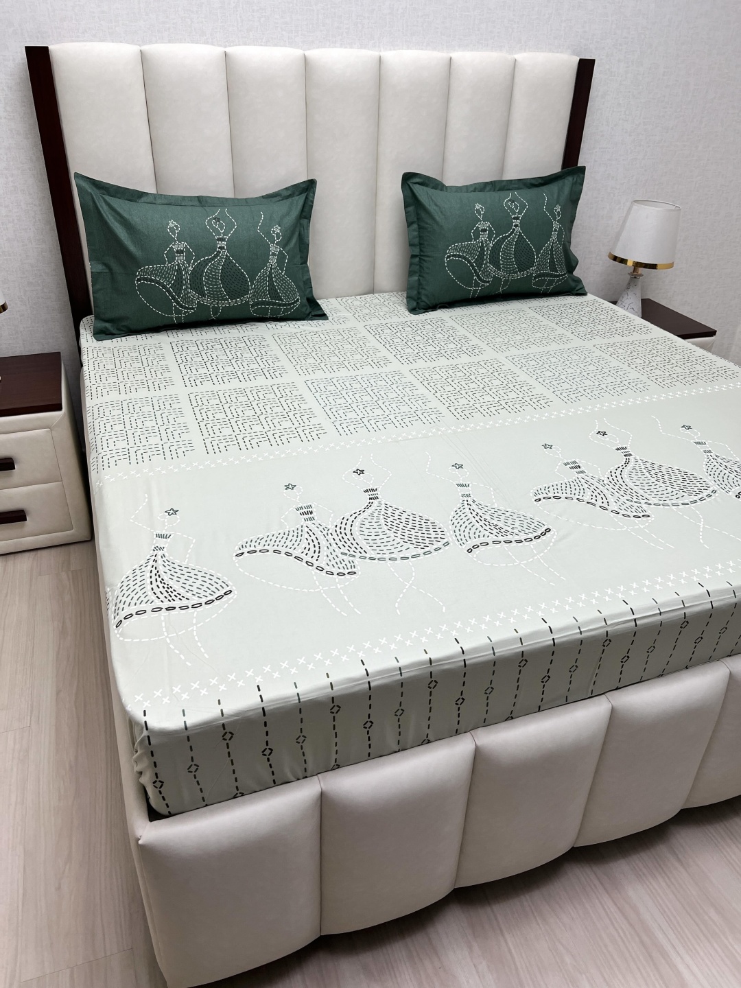 Pure Decor Cotton King Size Double Bed Bedsheet With 2 Pillow Covers 2.74m X 2.74m, Green
Pure Decor Cotton King Size Double Bed Bedsheet With 2 Pillow Covers 2.74m X 2.74m, Green