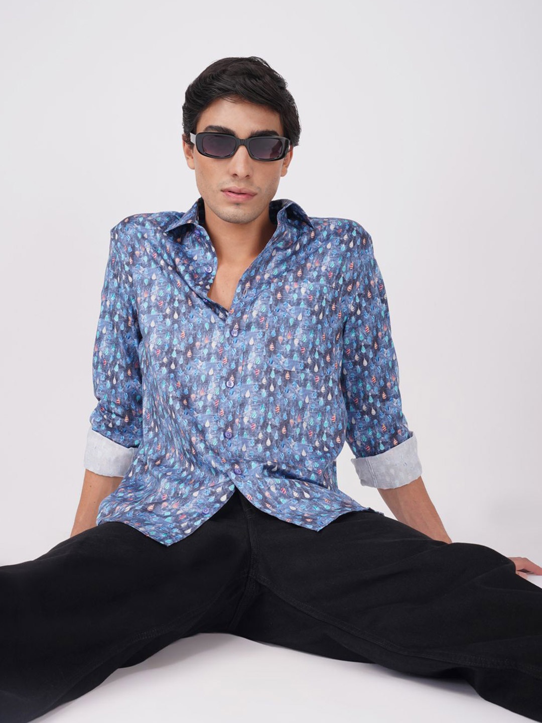 FASHION FORMAL Men Classic Fit Spread Collar Abstract Printed Cotton Casual Shirt, Blue
FASHION FORMAL Men Classic Fit Spread Collar Abstract Printed Cotton Casual Shirt, Blue