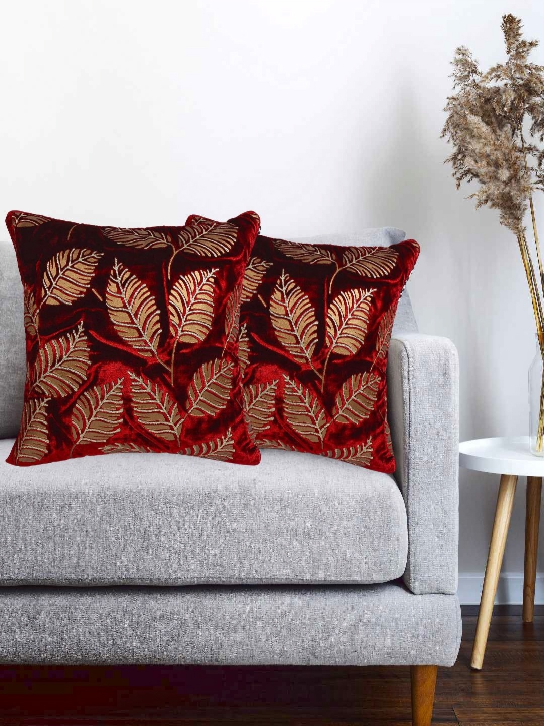 Vinayaka Fab Maroon And Gold-Toned 2 Pieces Floral Printed Velvet Square Cushion Covers
Vinayaka Fab Maroon And Gold-Toned 2 Pieces Floral Printed Velvet Square Cushion Covers