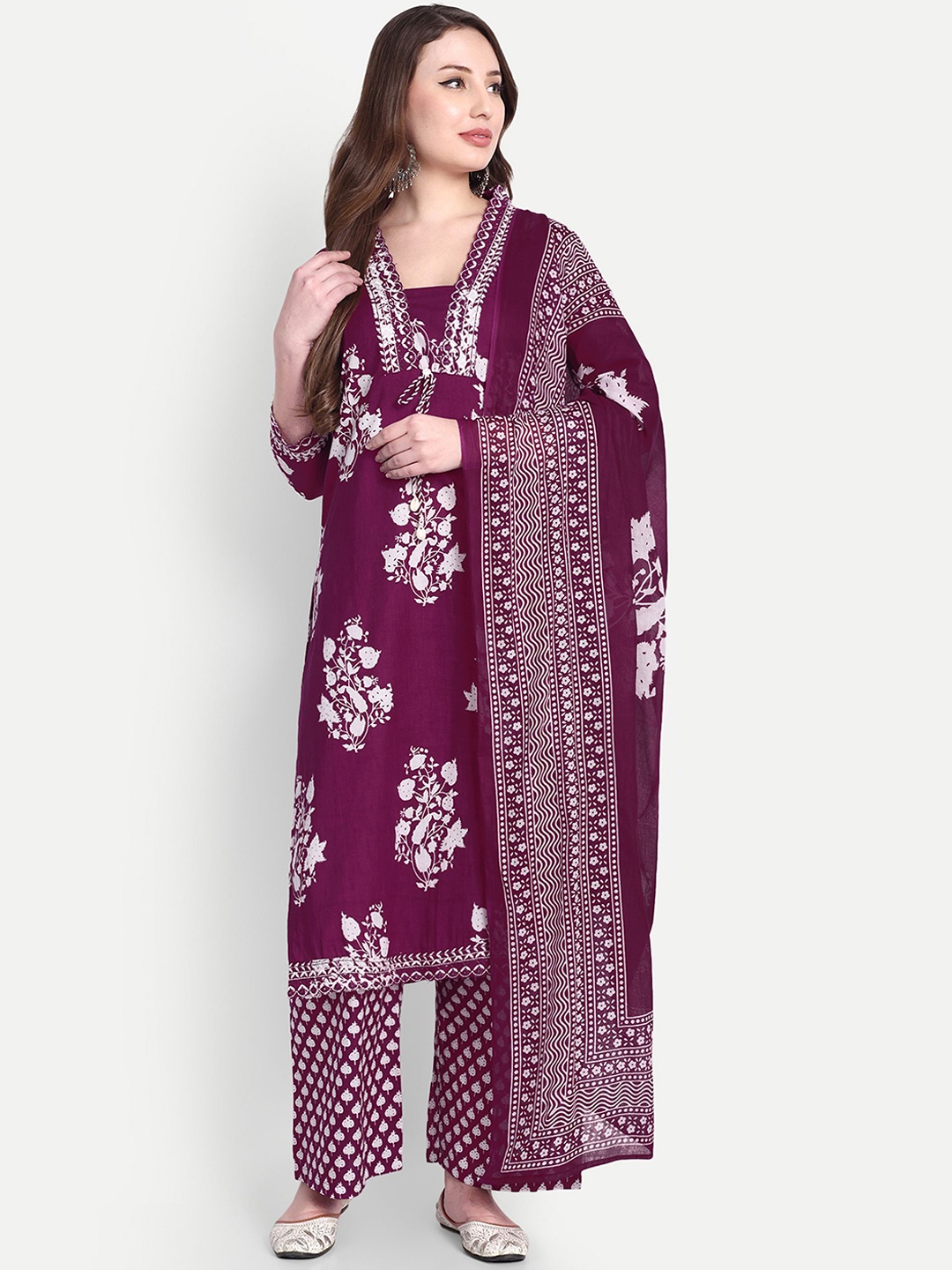 Hujum Floral Printed Sequinned Pure Cotton Straight Kurta With Palazzos & Dupatta, Purple
Hujum Floral Printed Sequinned Pure Cotton Straight Kurta With Palazzos & Dupatta, Purple