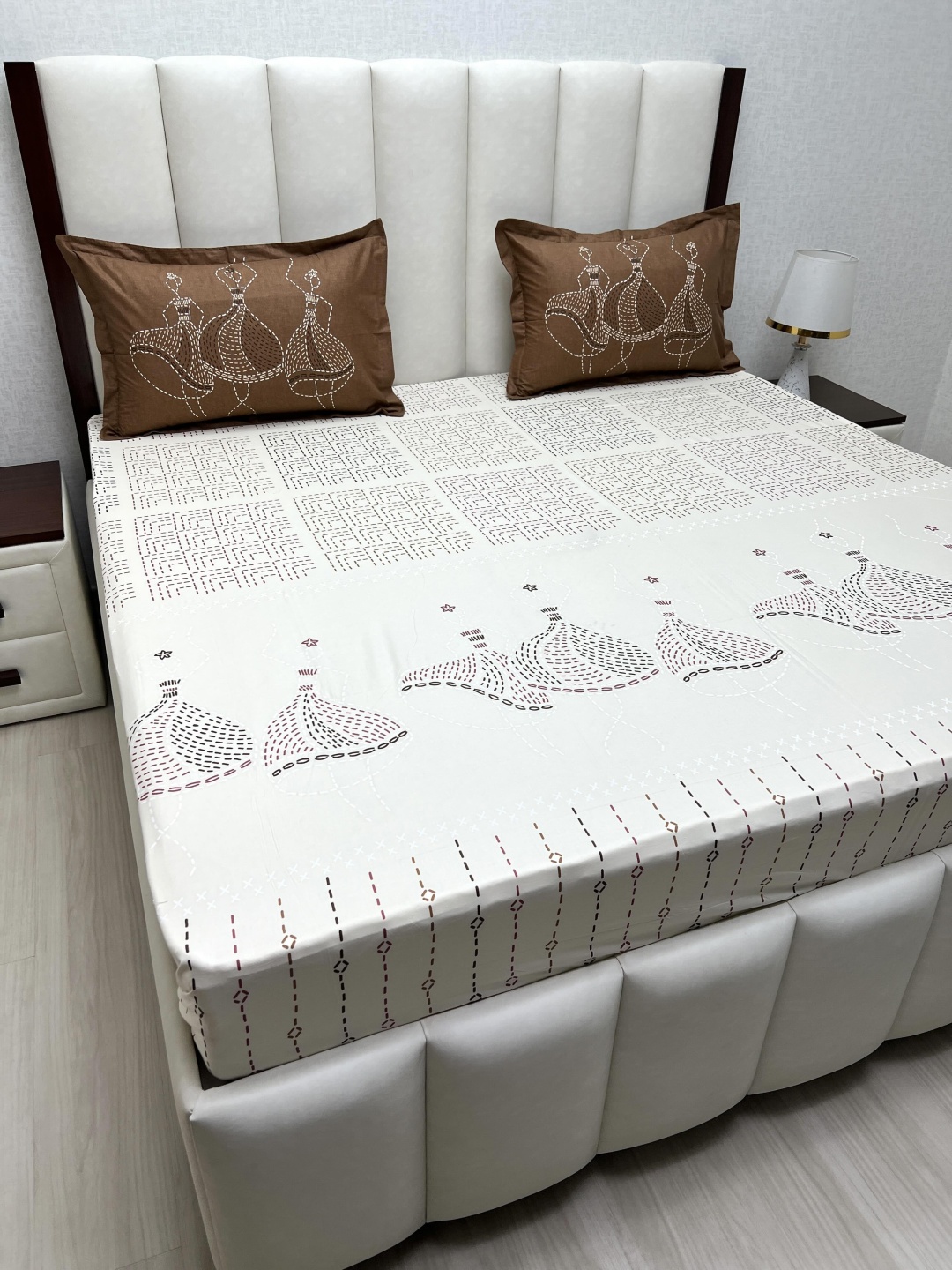 Pure Decor Cotton King Size Double Bed Bedsheet With 2 Pillow Covers 2.74m X 2.74m, Brown
Pure Decor Cotton King Size Double Bed Bedsheet With 2 Pillow Covers 2.74m X 2.74m, Brown