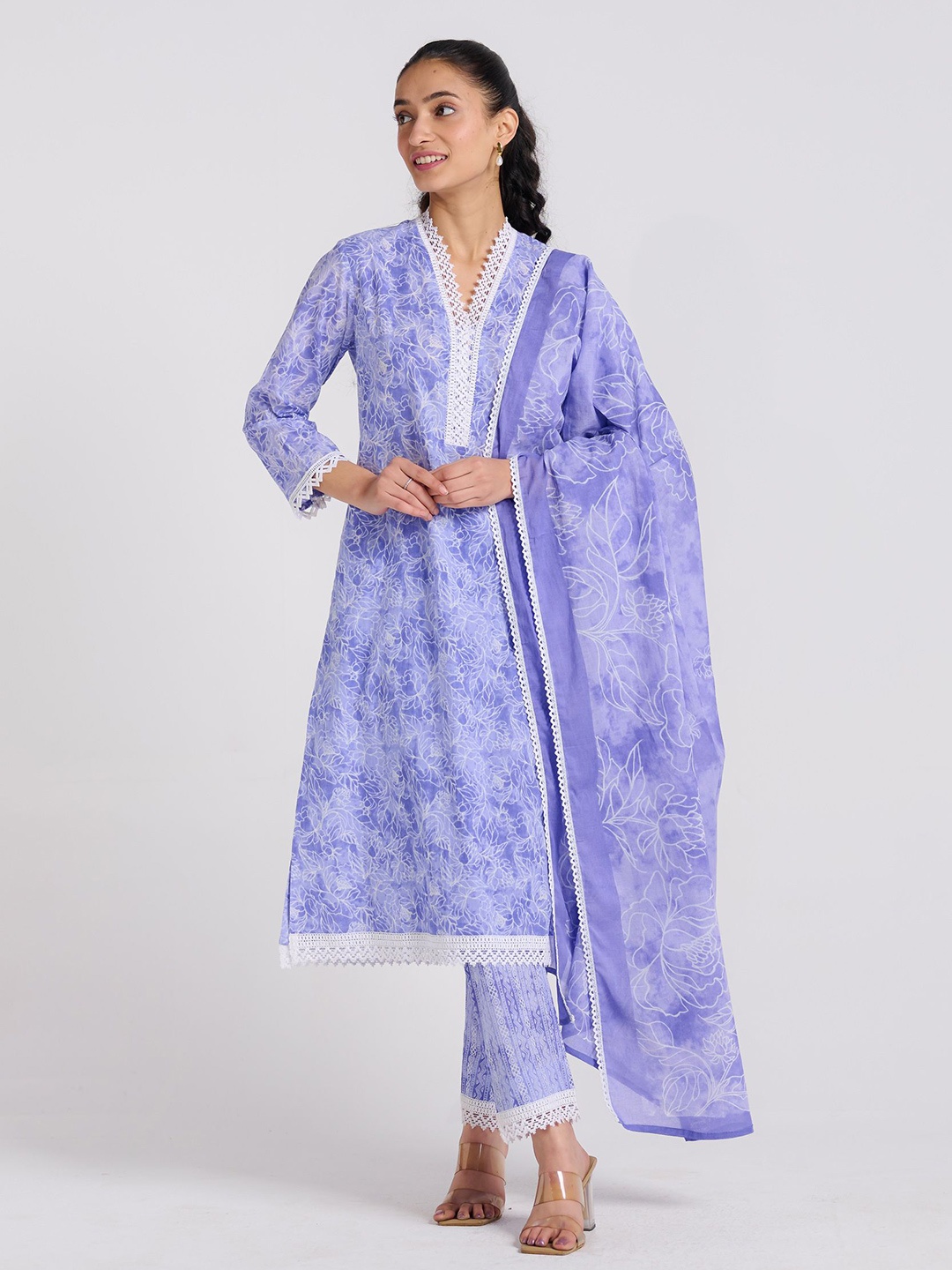 Rustorange Women Floral Printed Thread Work Pure Cotton Kurta with Palazzo & Dupatta, Lavender
Rustorange Women Floral Printed Thread Work Pure Cotton Kurta with Palazzo & Dupatta, Lavender