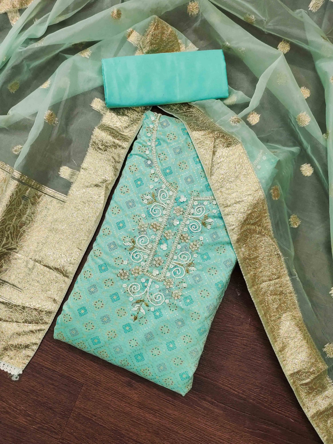 Blissta Ethnic Motifs Printed Beads And Stones Unstitched Dress Material, Blue
Blissta Ethnic Motifs Printed Beads And Stones Unstitched Dress Material, Blue