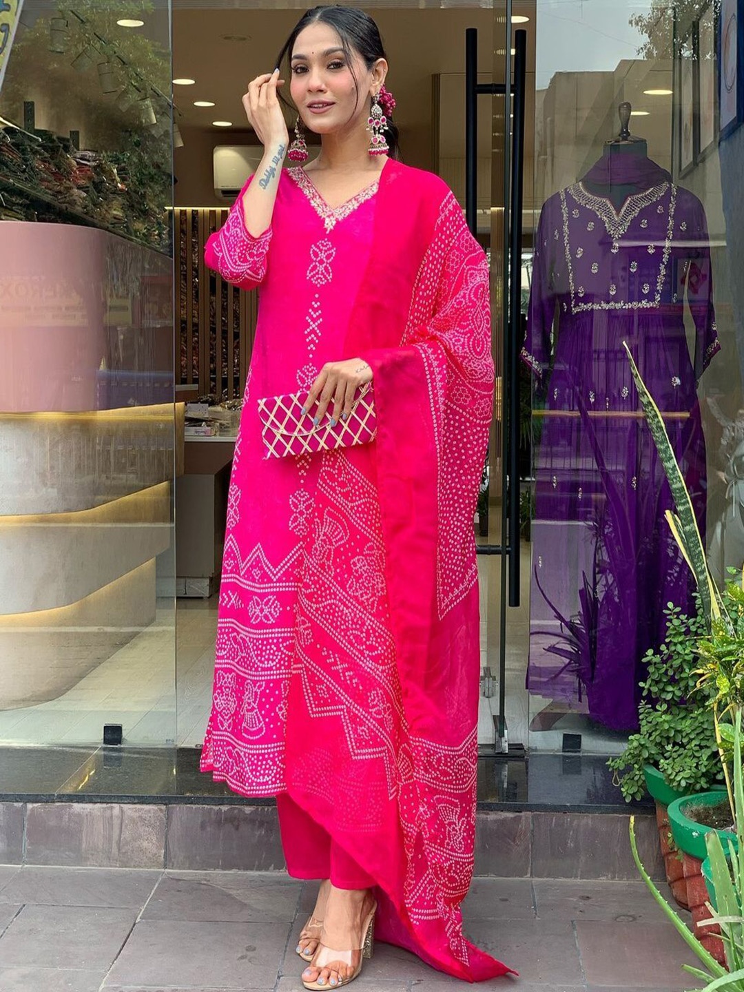 REALLTREND Bandhani Printed V-Neck Sequinned Straight Kurta With Trousers And Dupatta, Pink
REALLTREND Bandhani Printed V-Neck Sequinned Straight Kurta With Trousers And Dupatta, Pink