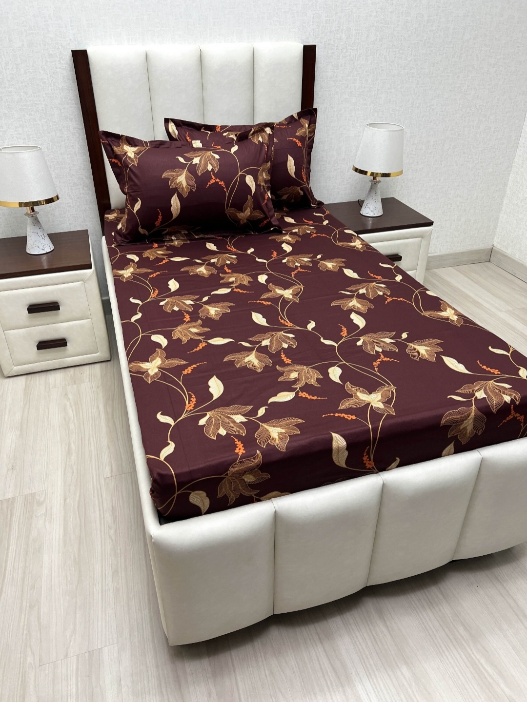 Pure Decor Lounge Fur Brown Printed Pure Cotton 330 TC Single Bedsheet Set 1.73 m x 2.36 m
Pure Decor Lounge Fur Brown Printed Pure Cotton 330 TC Single Bedsheet Set 1.73 m x 2.36 m