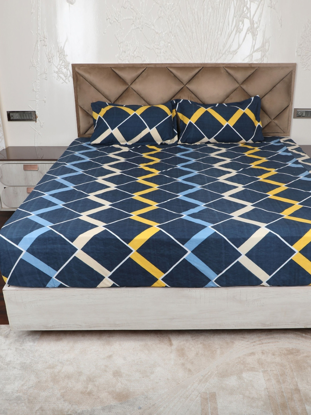 AJISH Blue Geometric 180 TC King Bedsheet with 2 Pillow Covers Set 223.52 CM X 241 CM, Yellow 
AJISH Blue Geometric 180 TC King Bedsheet with 2 Pillow Covers Set 223.52 CM X 241 CM, Yellow
