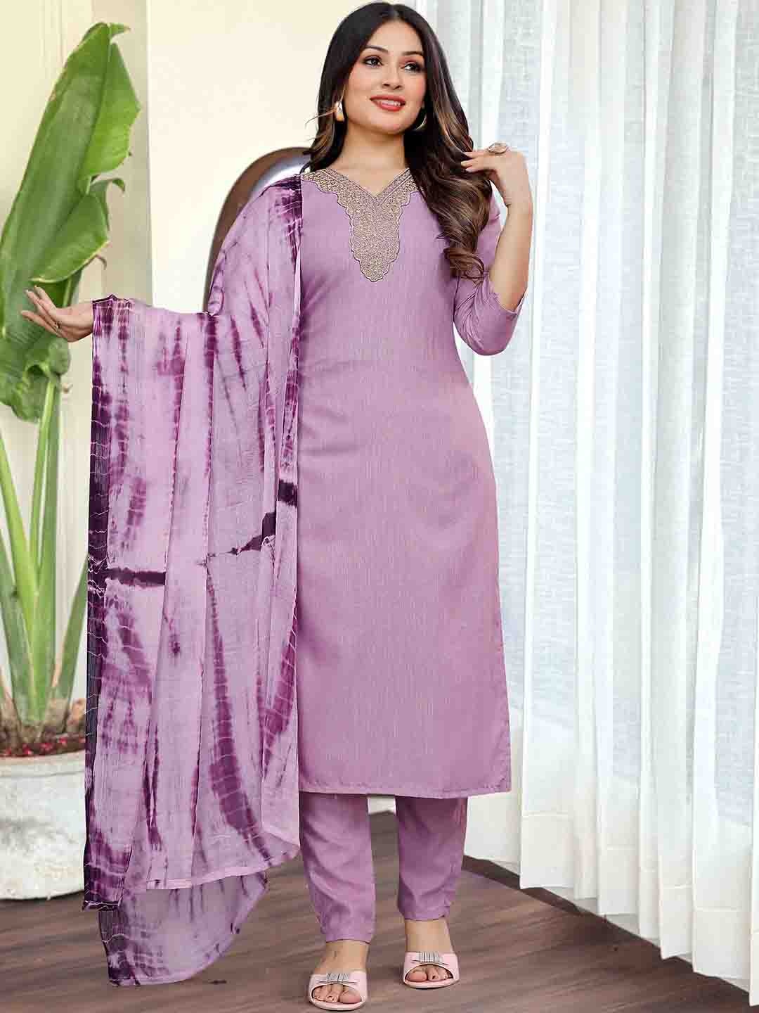 ZIBLON Ethnic Motifs Embroidered Pure Silk V-Neck Straight Kurta With Trousers And Dupatta, Purple
ZIBLON Ethnic Motifs Embroidered Pure Silk V-Neck Straight Kurta With Trousers And Dupatta, Purple