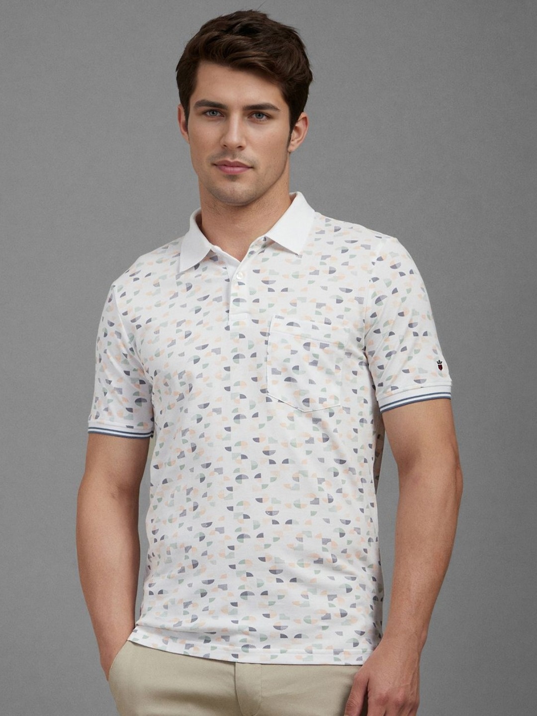 Louis Philippe Sport Men Abstract Printed Polo Collar Pockets Cotton Slim Fit T-shirt, White
Louis Philippe Sport Men Abstract Printed Polo Collar Pockets Cotton Slim Fit T-shirt, White