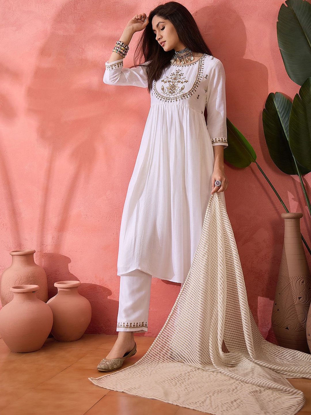 Sangria White Floral Embroidered Silk Blend A-Line Kurta With Trousers And Dupatta, Off white
Sangria White Floral Embroidered Silk Blend A-Line Kurta With Trousers And Dupatta, Off white