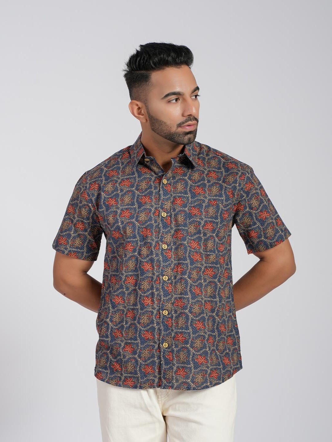 Cotton Curio Men Comfort Fit Spread Collar Floral Printed Cotton Casual Shirt, Navy blue
Cotton Curio Men Comfort Fit Spread Collar Floral Printed Cotton Casual Shirt, Navy blue