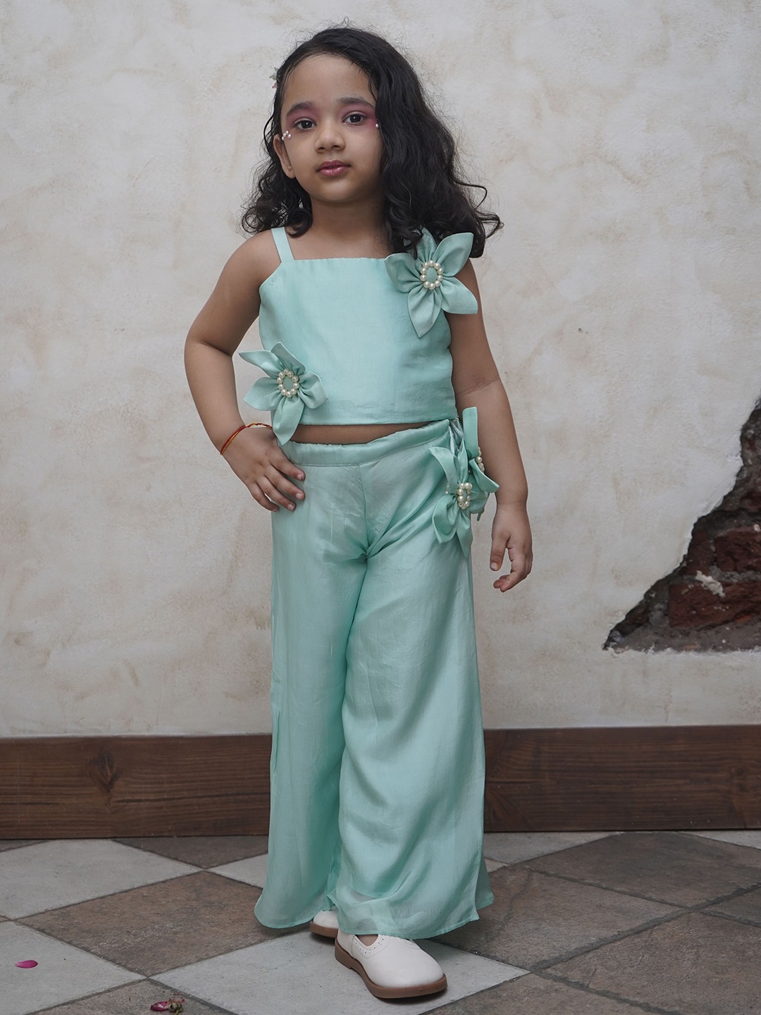 Funny Bones Clothings Pure Organza Top & Plazzo Set With Pearls Embeded Handwork Sunflower, Green
Funny Bones Clothings Pure Organza Top & Plazzo Set With Pearls Embeded Handwork Sunflower, Green