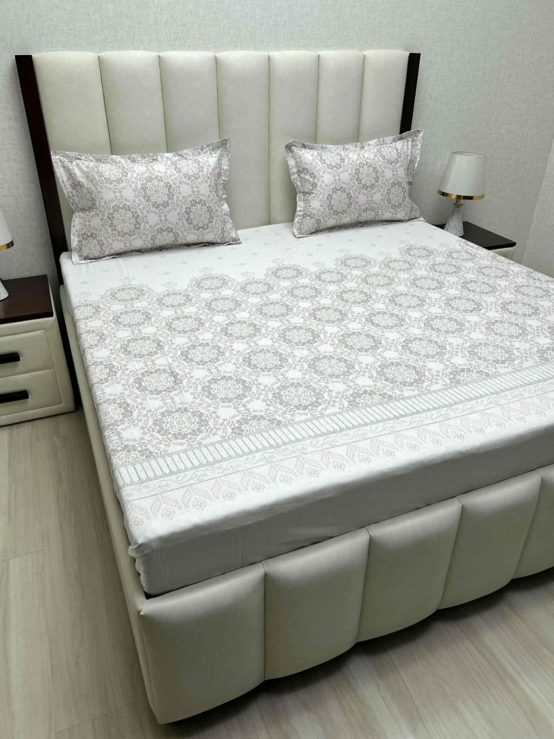 Pure Decor Royal Passion Grey Ethnic Motifs 220 TC Queen Bedsheet Set 2.28 m x 2.54 m
Pure Decor Royal Passion Grey Ethnic Motifs 220 TC Queen Bedsheet Set 2.28 m x 2.54 m