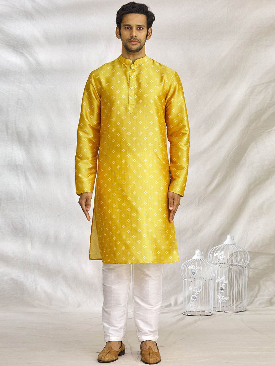 Arihant Rai Sinha Bandhani Printed Mandarin Collar Straight Kurta With Trouser, Yellow
Arihant Rai Sinha Bandhani Printed Mandarin Collar Straight Kurta With Trouser, Yellow