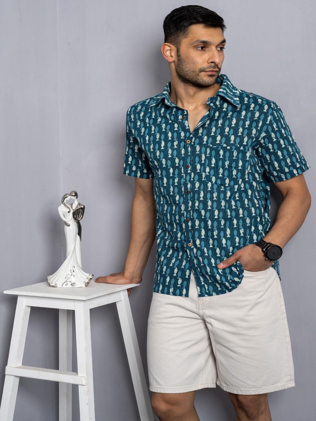 Style Matters Men Standard Fit Spread Collar Conversational Printed Cotton Casual Shirt, Navy blue
Style Matters Men Standard Fit Spread Collar Conversational Printed Cotton Casual Shirt, Navy blue