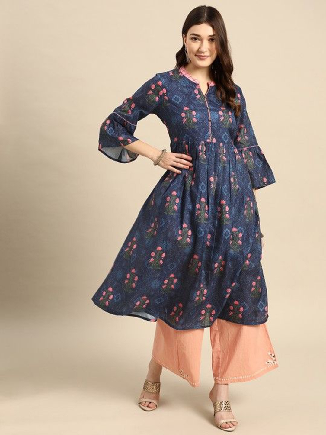 Suha Floral Printed Pleated Mandarin Collar Bell Sleeves Anarkali Kurta, Navy blue
Suha Floral Printed Pleated Mandarin Collar Bell Sleeves Anarkali Kurta, Navy blue