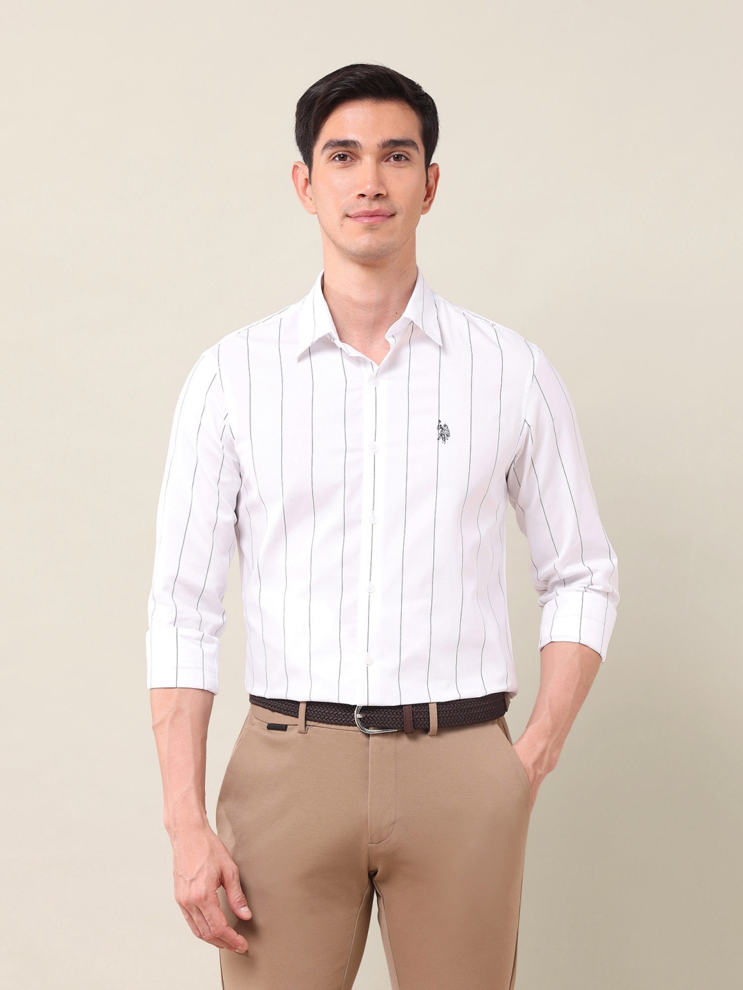 U.S. Polo Assn. Men Classic Slim Fit Spread Collar Vertical Striped Cotton Casual Shirt, White
U.S. Polo Assn. Men Classic Slim Fit Spread Collar Vertical Striped Cotton Casual Shirt, White