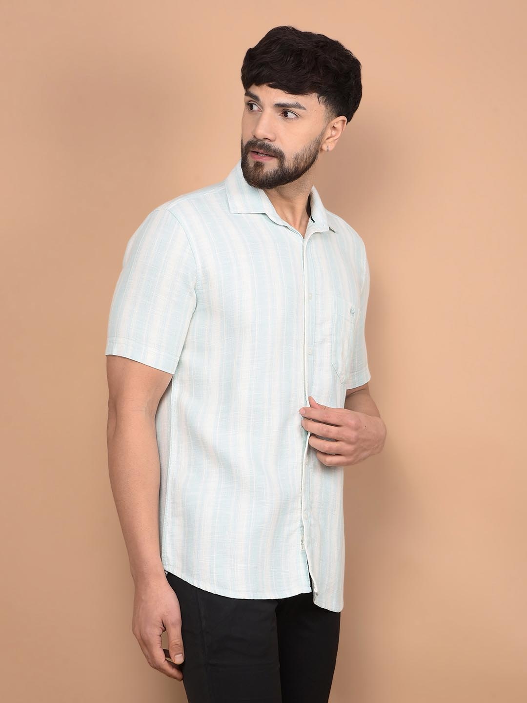 Crimsoune Club Men Premium Slim Fit Spread Collar Vertical Striped Cotton Casual Shirt, White
Crimsoune Club Men Premium Slim Fit Spread Collar Vertical Striped Cotton Casual Shirt, White