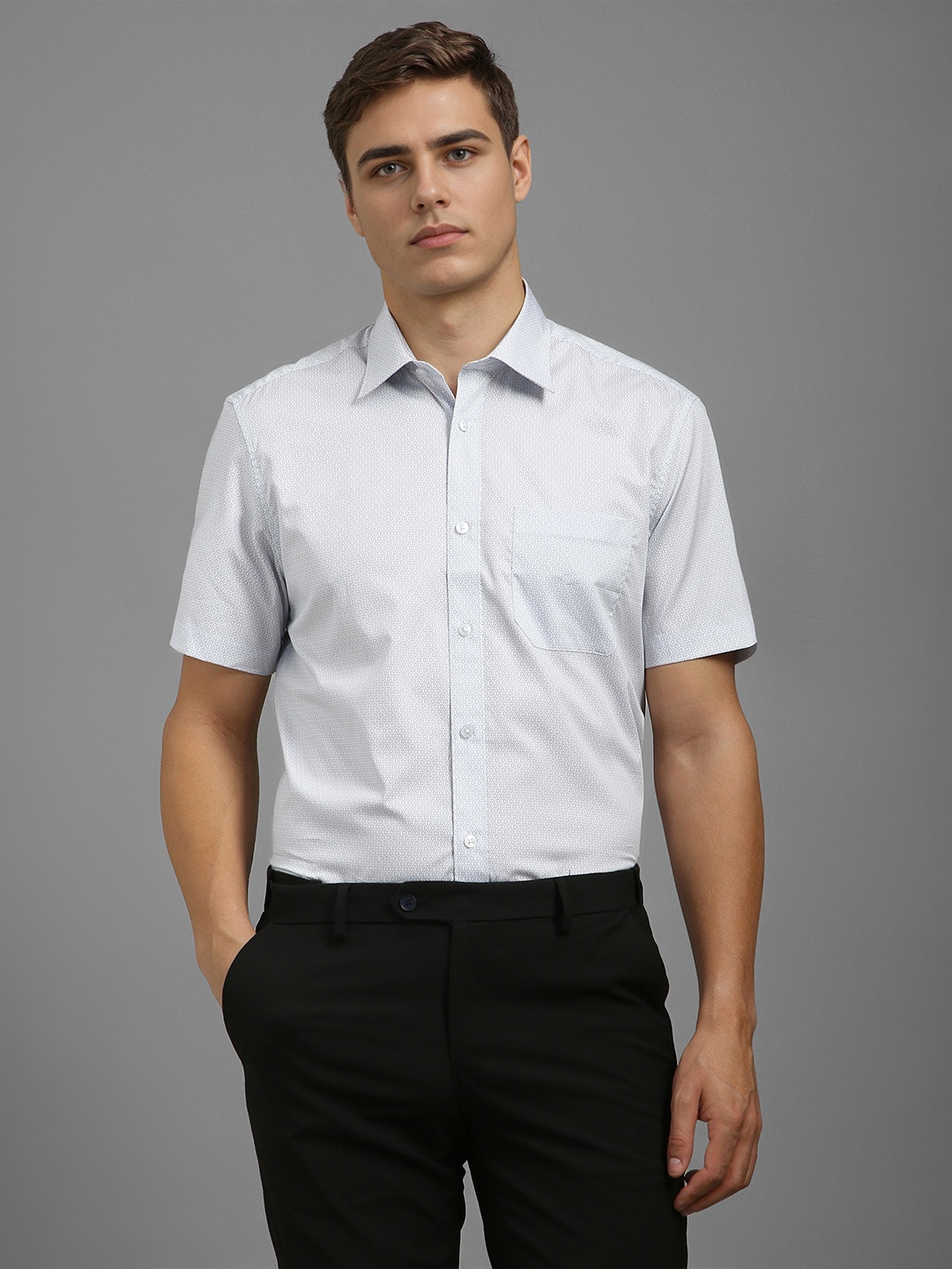 Louis Philippe Men Classic Fit Spread Collar Geometric Printed Cotton Formal Shirt, White
Louis Philippe Men Classic Fit Spread Collar Geometric Printed Cotton Formal Shirt, White