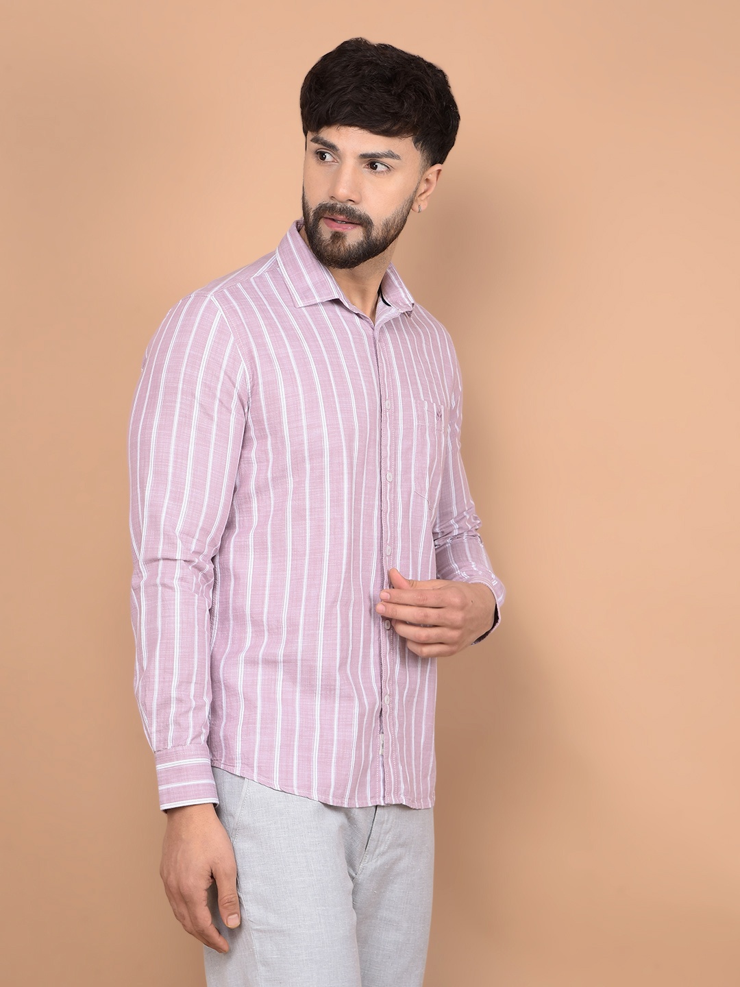 Crimsoune Club Men Premium Slim Fit Spread Collar Vertical Striped Cotton Casual Shirt, Pink
Crimsoune Club Men Premium Slim Fit Spread Collar Vertical Striped Cotton Casual Shirt, Pink