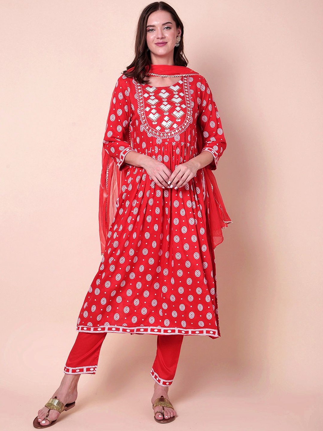 Moda Rapido Women Embroidered Regular Thread Work Kurta with Trousers & With Dupatta, Red
Moda Rapido Women Embroidered Regular Thread Work Kurta with Trousers & With Dupatta, Red