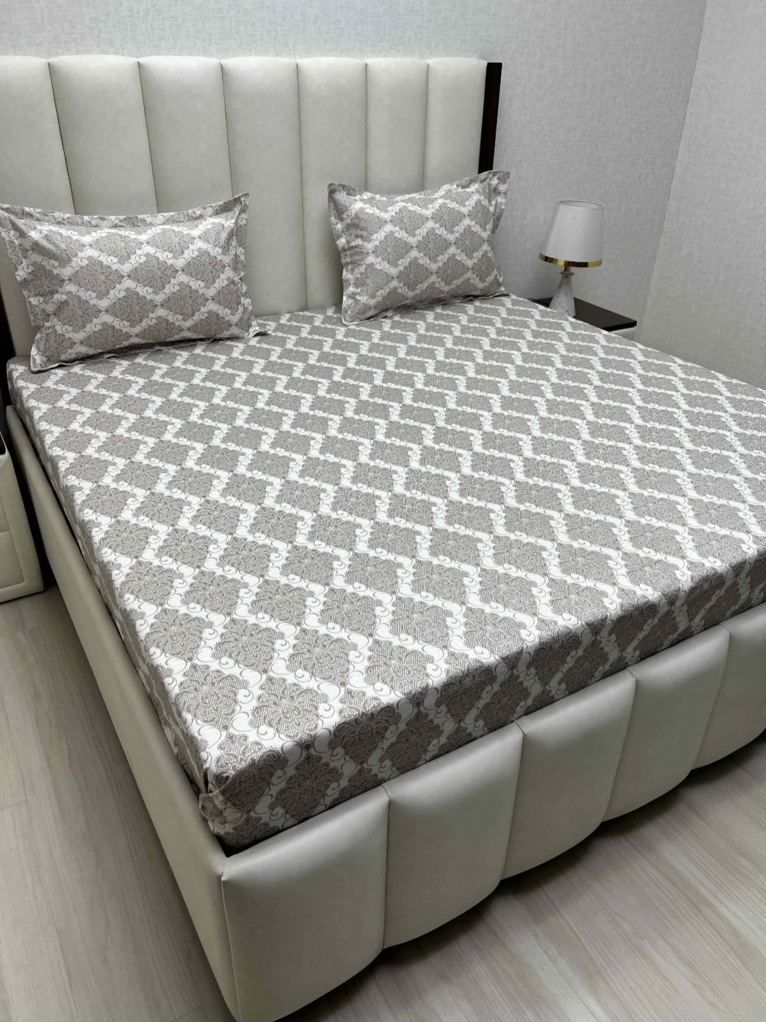 Pure Decor Brown & White Ethnic Motifs Pure Cotton 300 TC Queen Bedsheet 2.28 m x 2.54 m
Pure Decor Brown & White Ethnic Motifs Pure Cotton 300 TC Queen Bedsheet 2.28 m x 2.54 m