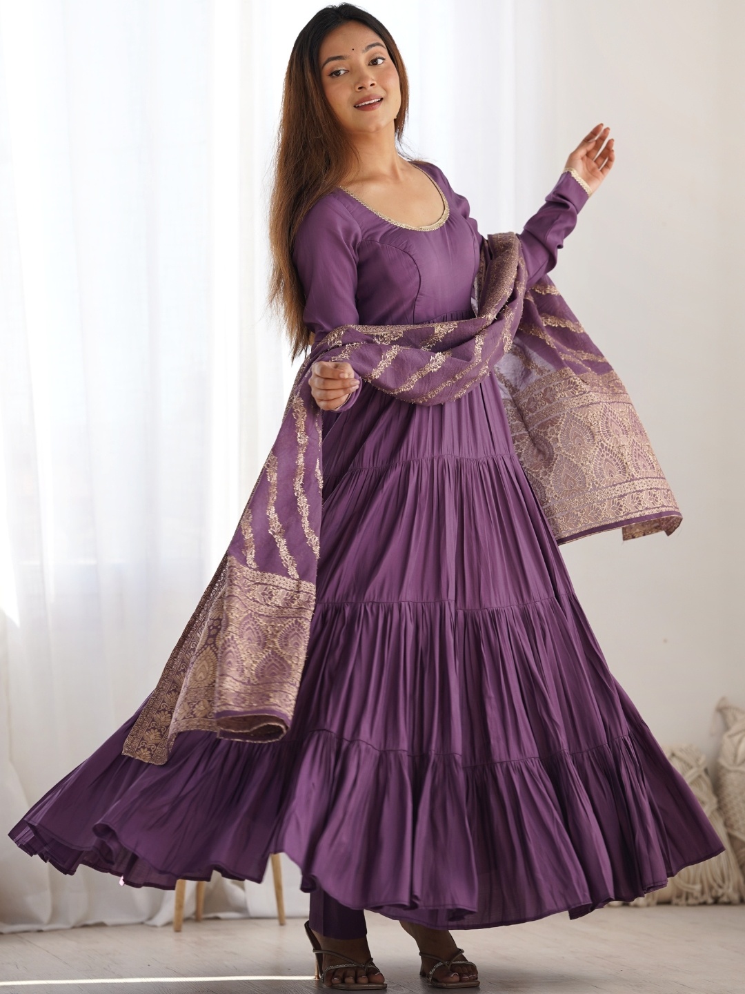 ETHNICSUPPLY Women Printed Layered Chanderi Silk Kurta with Trousers & With Dupatta, Mauve
ETHNICSUPPLY Women Printed Layered Chanderi Silk Kurta with Trousers & With Dupatta, Mauve