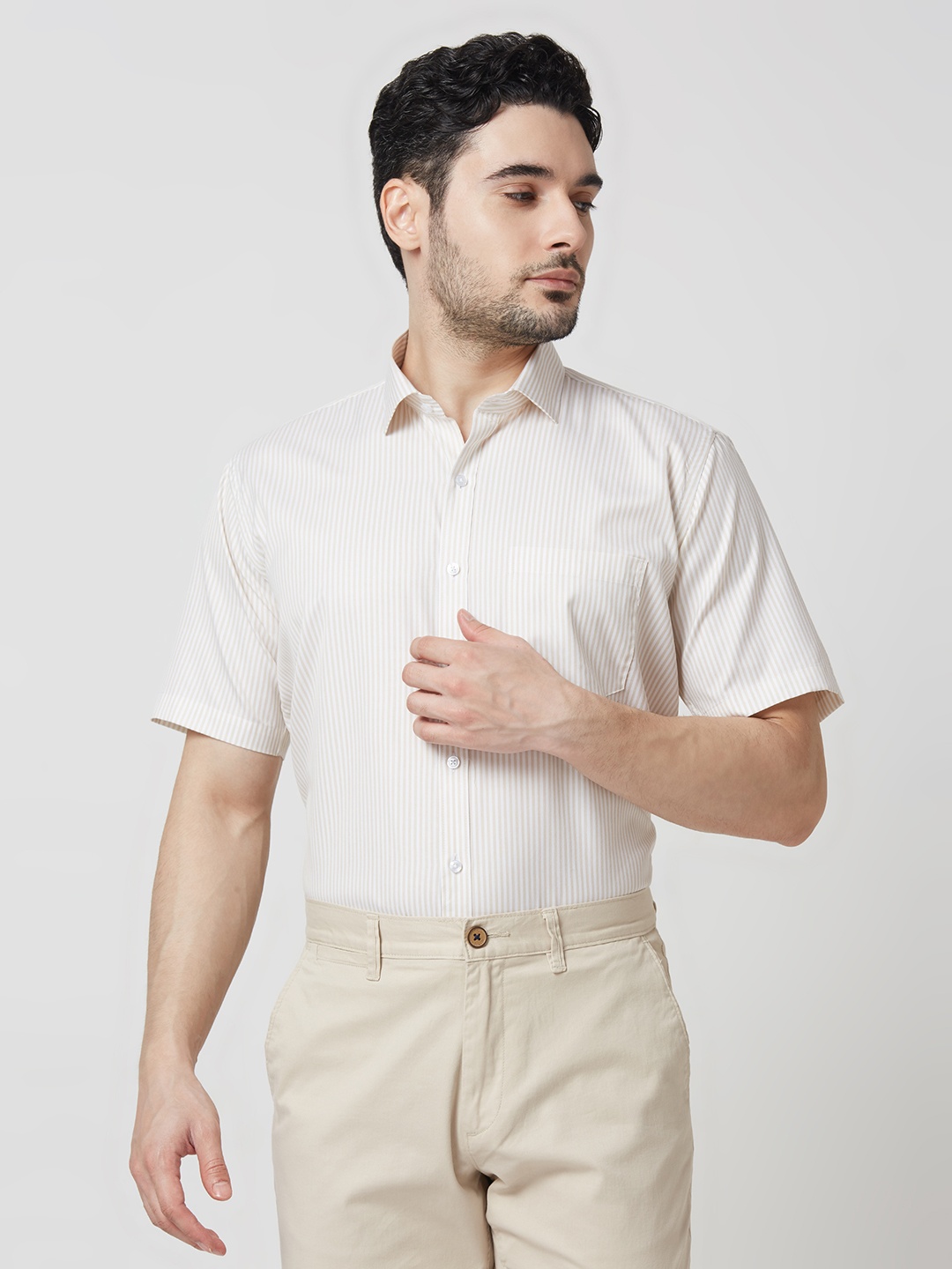 MARK & ALBERT Men India Slim Fit Spread Collar Vertical Striped Cotton Formal Shirt, Beige
MARK & ALBERT Men India Slim Fit Spread Collar Vertical Striped Cotton Formal Shirt, Beige