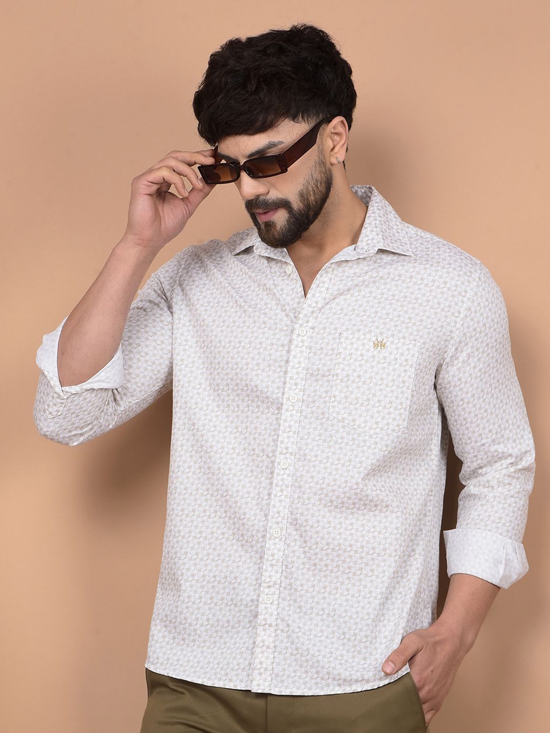 Crimsoune Club Men Premium Slim Fit Spread Collar Abstract Printed Cotton Casual Shirt, White
Crimsoune Club Men Premium Slim Fit Spread Collar Abstract Printed Cotton Casual Shirt, White