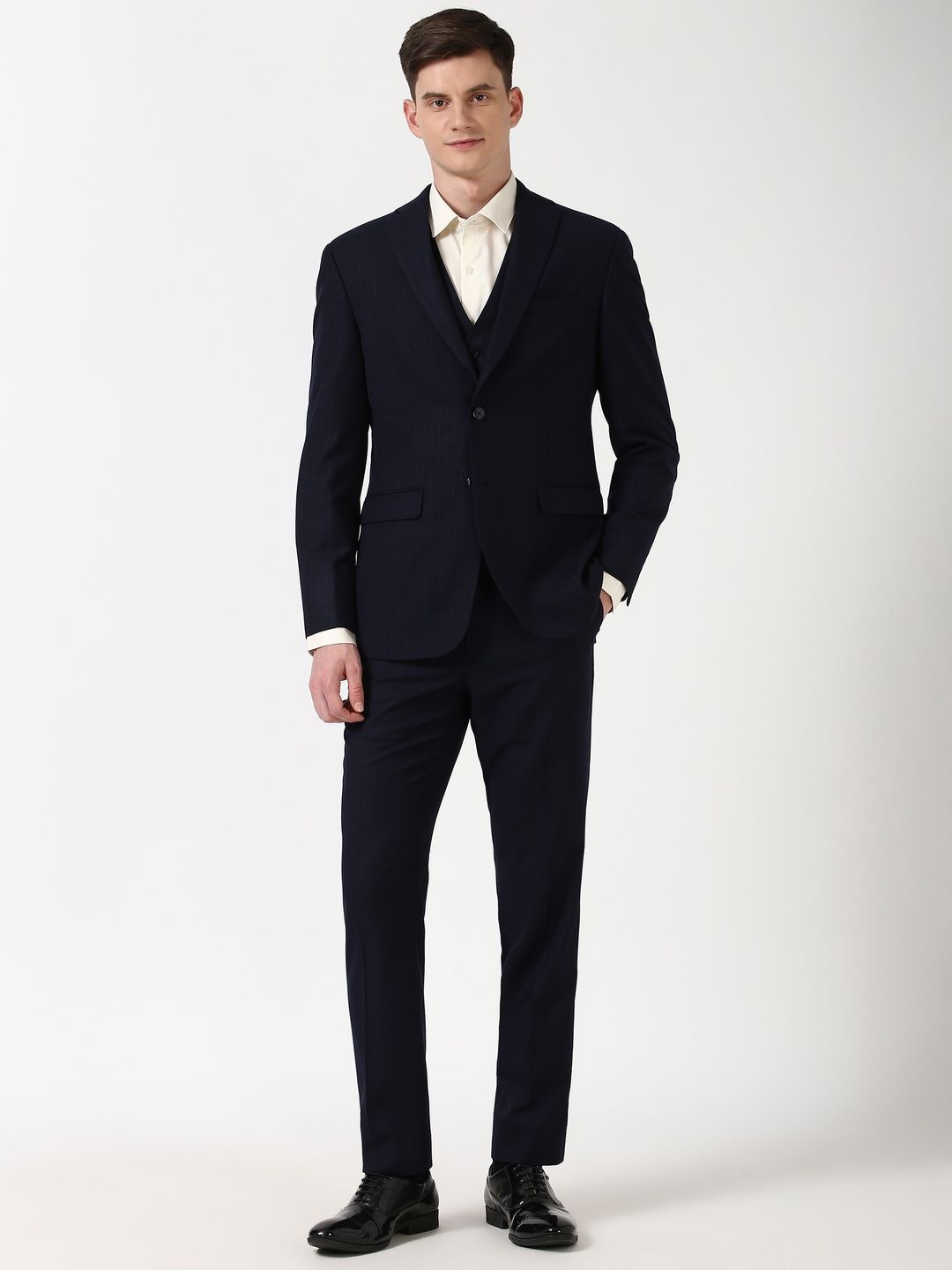 Peter England Elite Men Striped Slim Fit Single-Breasted Three Piece Formal Suit, Navy blue
Peter England Elite Men Striped Slim Fit Single-Breasted Three Piece Formal Suit, Navy blue