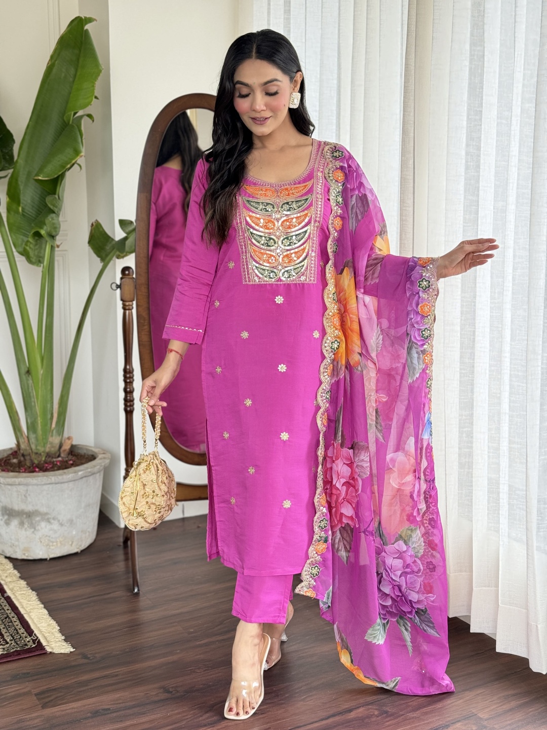 Moda Rapido Floral Embroidered Round Neck Sequinned Straight Kurta With Trouser & Dupatta, Pink
Moda Rapido Floral Embroidered Round Neck Sequinned Straight Kurta With Trouser & Dupatta, Pink