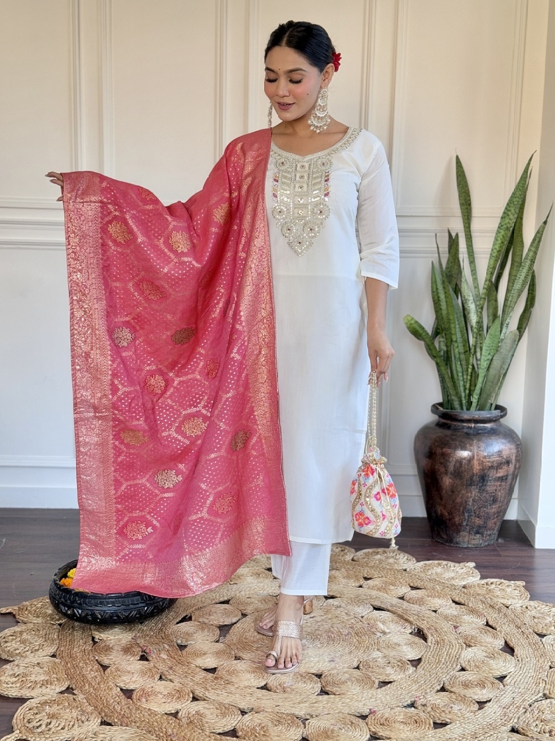 KOTRONS Women Embroidered Regular Thread Work Chanderi Silk Kurta with Trousers & With Dupatta, White
KOTRONS Women Embroidered Regular Thread Work Chanderi Silk Kurta with Trousers & With Dupatta, White