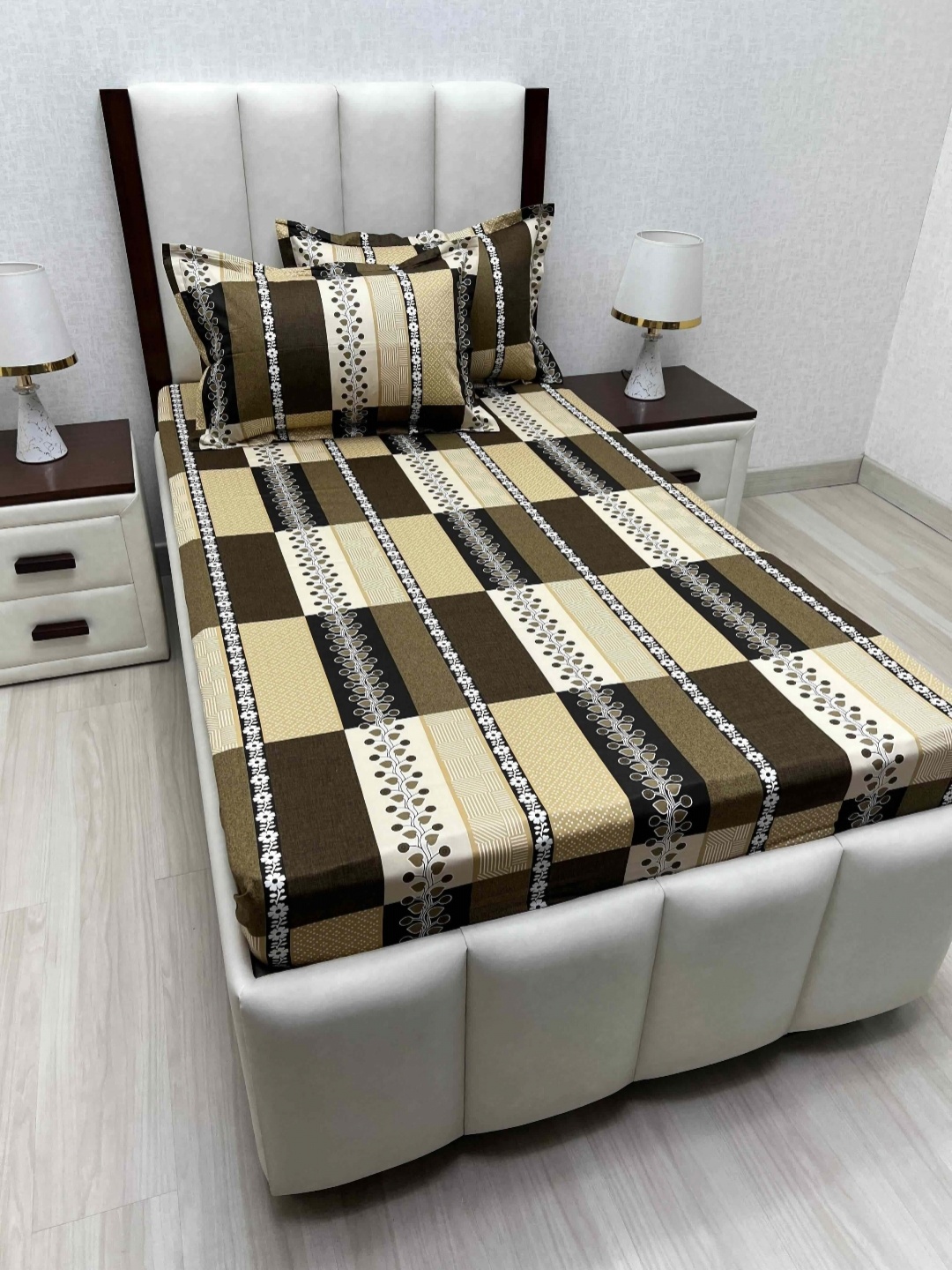 Pure Decor Lounge Fur Brown Printed Pure Cotton 350TC Single Bedsheet Sets 1.73 m x 2.36 m
Pure Decor Lounge Fur Brown Printed Pure Cotton 350TC Single Bedsheet Sets 1.73 m x 2.36 m
