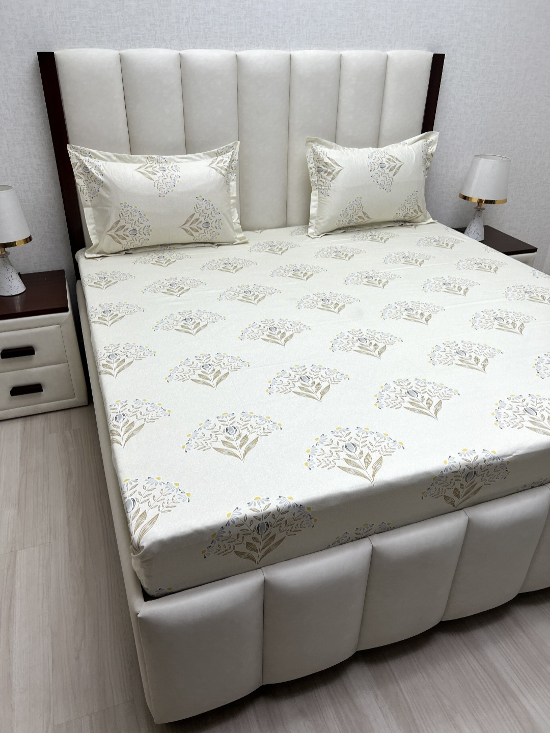 Pure Decor Beige & Black Floral Pure Cotton 380 Tc Queen Bedsheet Set 2.28 m x 2.54 m
Pure Decor Beige & Black Floral Pure Cotton 380 Tc Queen Bedsheet Set 2.28 m x 2.54 m