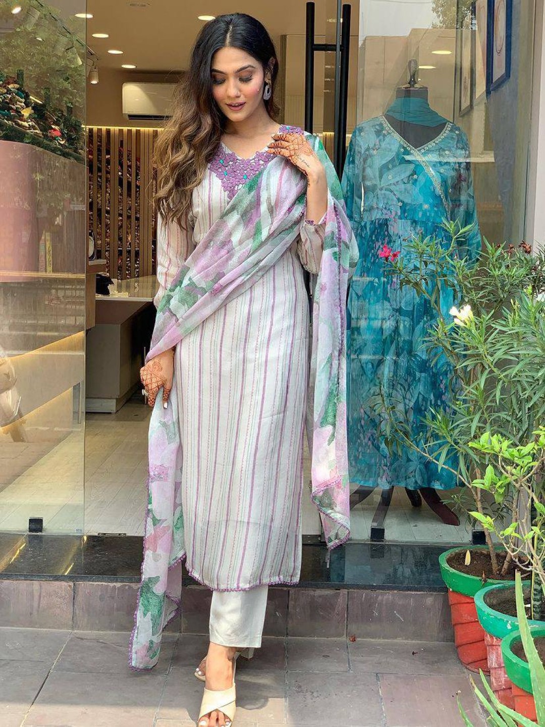 Kurti Culture Striped Thread Work V-Neck Straight Kurta with Trousers And Dupatta, Purple
Kurti Culture Striped Thread Work V-Neck Straight Kurta with Trousers And Dupatta, Purple