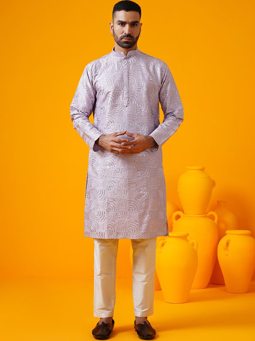 SOJANYA LUXE Geometric Embroidered Mandarin Collar Thread Work Straight Kurtas, Lavender
SOJANYA LUXE Geometric Embroidered Mandarin Collar Thread Work Straight Kurtas, Lavender