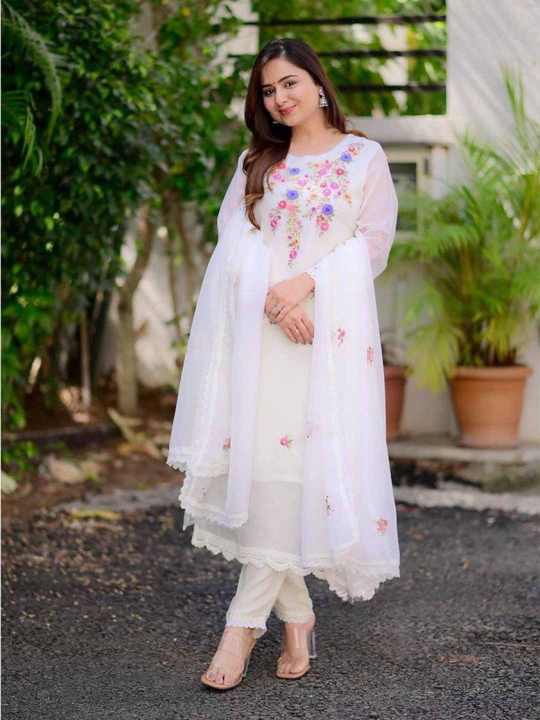 Moda Rapido Floral Embroidered Round Neck Straight Kurta With Trousers & Dupatta, White
Moda Rapido Floral Embroidered Round Neck Straight Kurta With Trousers & Dupatta, White