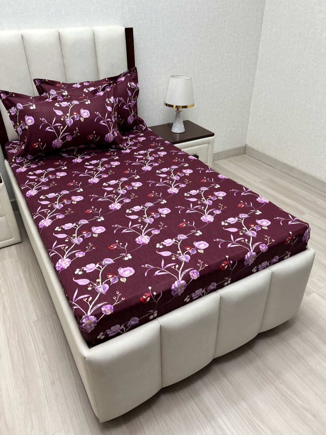 Pure Decor Lounge Fur Brown Pure Cotton 240 TC Single Bedsheet Set 1.73 m x 2.36 m
Pure Decor Lounge Fur Brown Pure Cotton 240 TC Single Bedsheet Set 1.73 m x 2.36 m