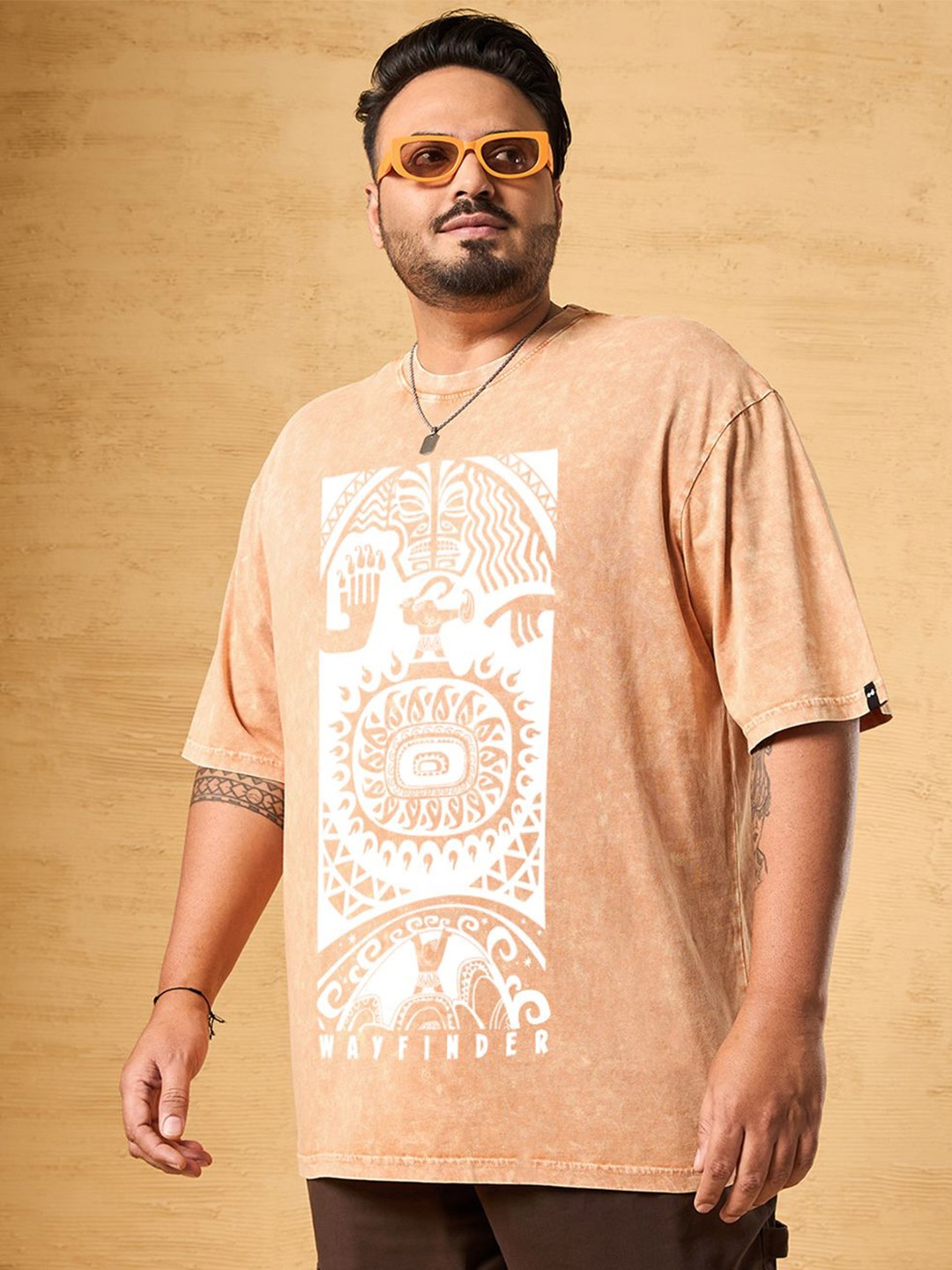 Bewakoof Plus Official Disney Men's Moana Graphic Printed Oversized Acid Wash T-Shirt, Beige
Bewakoof Plus Official Disney Men's Moana Graphic Printed Oversized Acid Wash T-Shirt, Beige