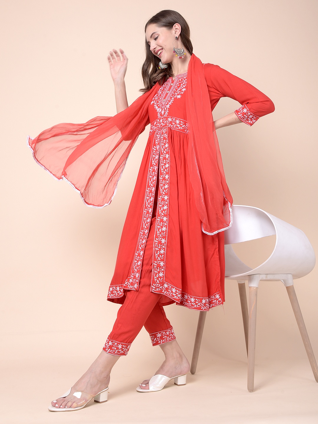 Moda Rapido Floral Embroidered Notch-Neck A-Line Kurta With Trousers And Dupatta, Red
Moda Rapido Floral Embroidered Notch-Neck A-Line Kurta With Trousers And Dupatta, Red