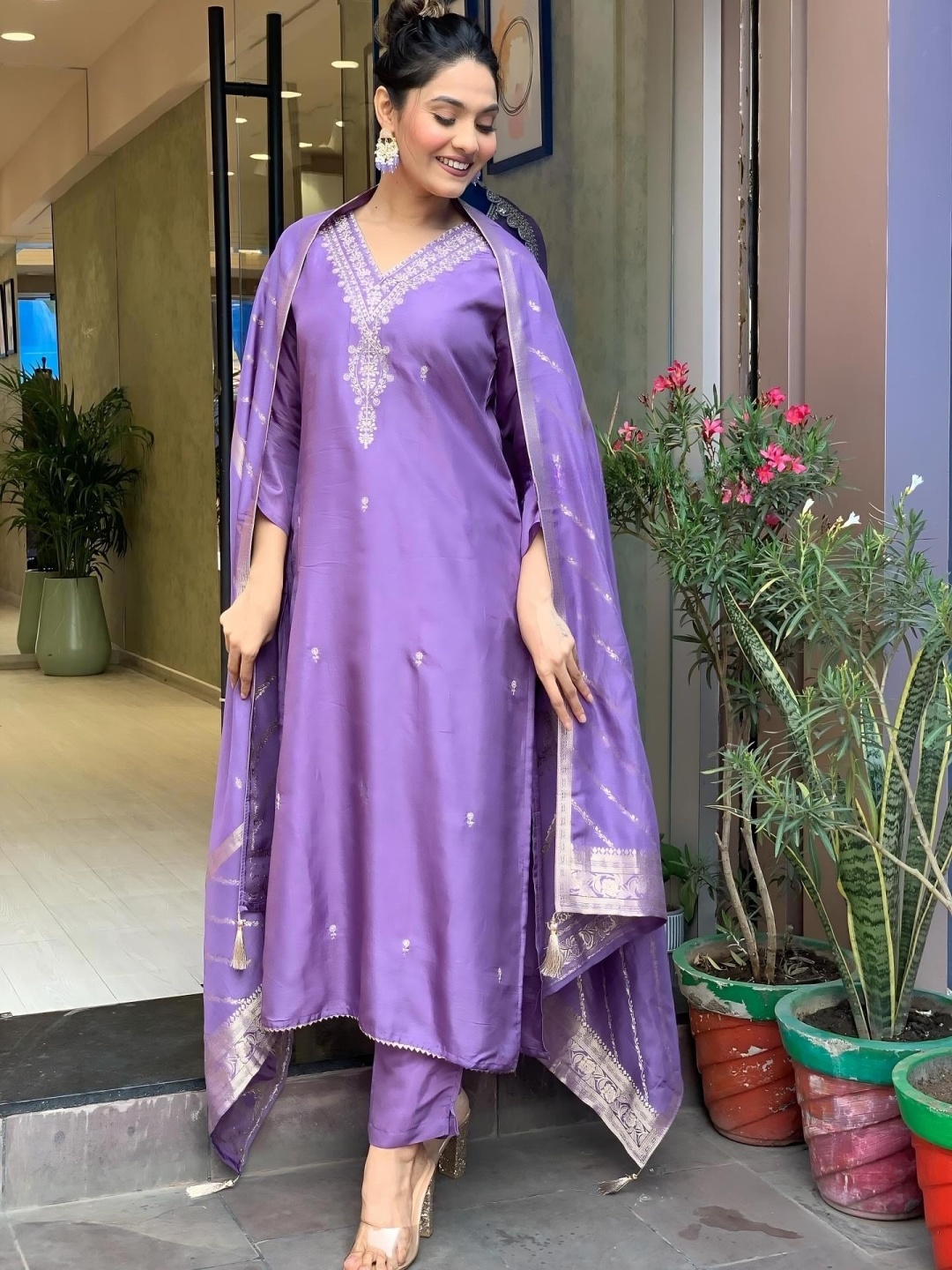 Moda Rapido Floral Embroidered V-Neck Sequinned Straight Kurta With Trouser & Dupatta, Purple
Moda Rapido Floral Embroidered V-Neck Sequinned Straight Kurta With Trouser & Dupatta, Purple